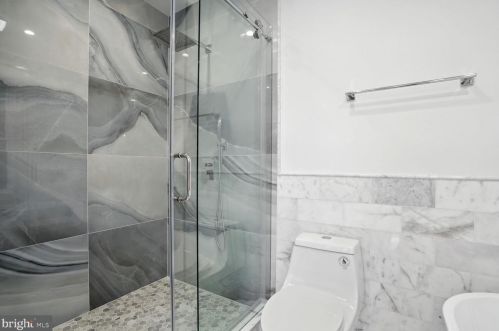 3912 New Hampshire Ave, Washington DC  20011-7917 exterior