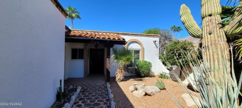 5825 Placita Esplendora, Tucson AZ  85718-4522 exterior