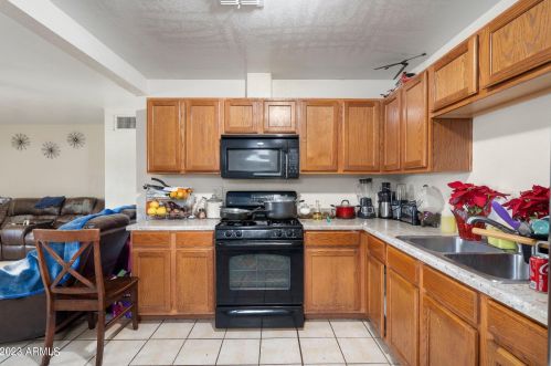 581 Colorado St, Chandler AZ 85225-4892 exterior