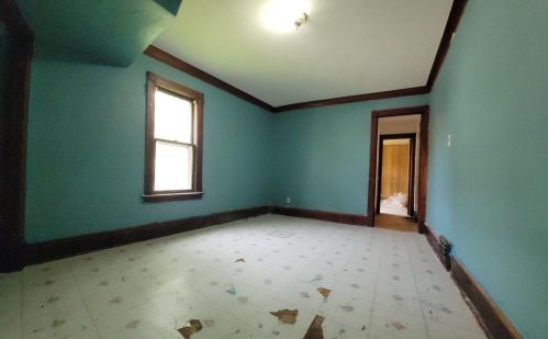 1738 34, Milwaukee WI 53215-2301 exterior