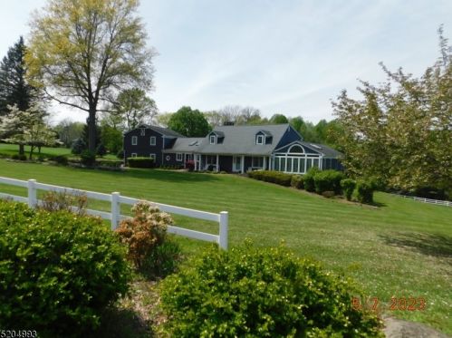 57 Ketcham Rd, Hackettstown, NJ 07840-4919