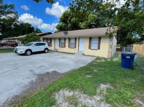 9816 12th St, Tampa, FL 33612-8153