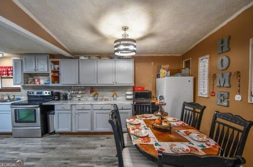 3370 Broome Rd, Gainesville GA 30507-7806 exterior