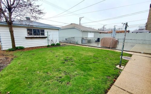 3037 Austin Ave, Chicago IL 60638-1418 exterior