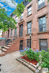 748 Jefferson Ave, Brooklyn NY  11221-2807 exterior