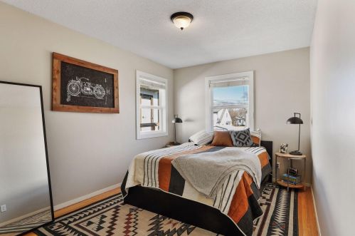 1209 8 Ave, South Saint Paul MN 55075-2052 exterior