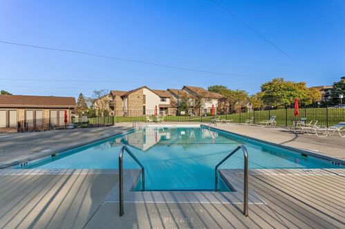 3759 88th St, Milwaukee WI 53222-2729 exterior