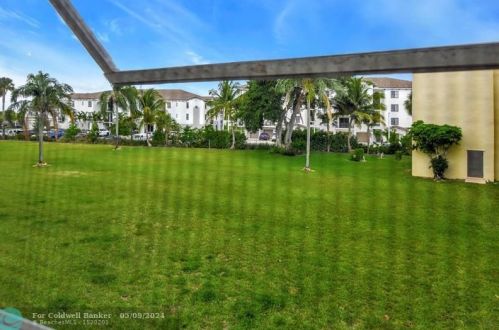 9355 8th St, Boca Raton FL  33428-6800 exterior