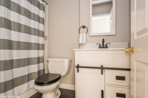 4739 Kenmore Ave, Chicago IL  60640-5015 exterior