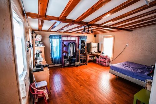 7 Deborah St, Providence RI 02909-4507 exterior