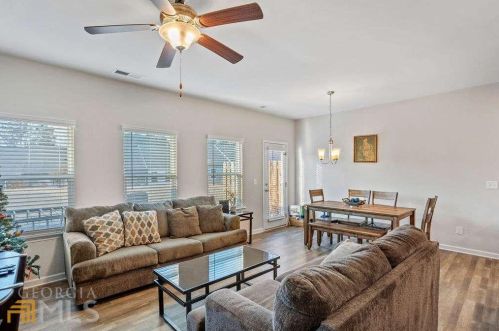 4945 Lower Elm St, Atlanta GA 30349-1677 exterior