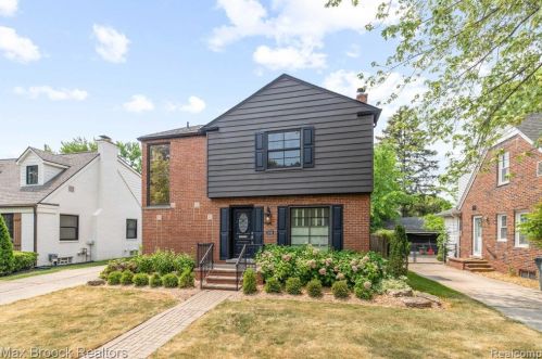 1934 Birmingham Blvd, Bham MI  48009-1991 exterior