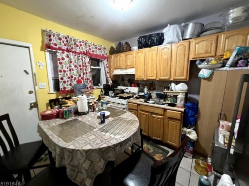 22 Seeley St, Paterson NJ 07501-3112 exterior