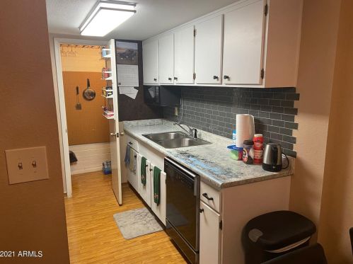 8413 34th Ave, Phoenix AZ 85053-2909 exterior