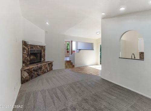 9641 Caldwell Dr, Tucson AZ  85747-9220 exterior