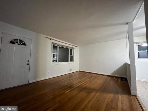 13103 Hallet Ct, Rockville MD  20853-3242 exterior