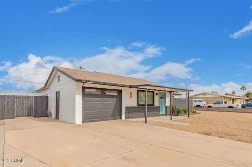 3320 Claire Dr, Phoenix, AZ 85032-5127