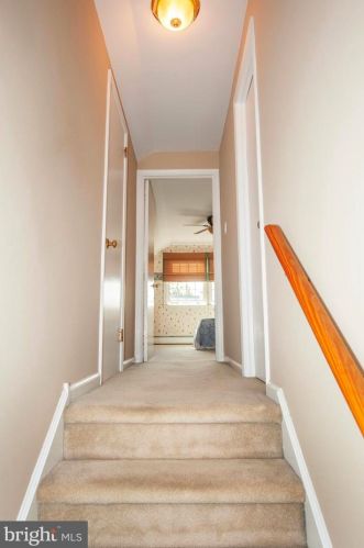 576 Kromer Ave, Berwyn PA 19312-1318 exterior