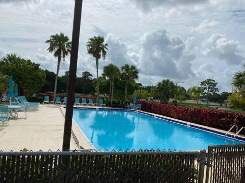 1702 Balmoral Ct, Fort Pierce FL exterior