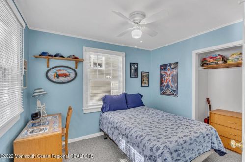 403 New York Ave, Point Pleasant Beach NJ 08742-3338 exterior