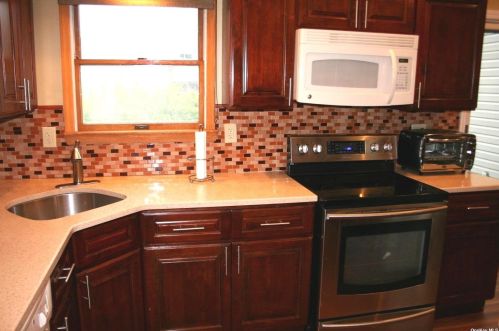 622 Centerwood St, Babylon NY  11704-2015 exterior