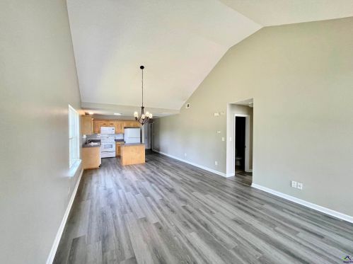 107 Northpointe Dr, Lithonia GA  31028-1447 exterior