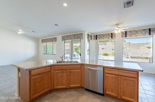 63484 Cat Claw Ln, Tucson AZ 85739-1267 exterior