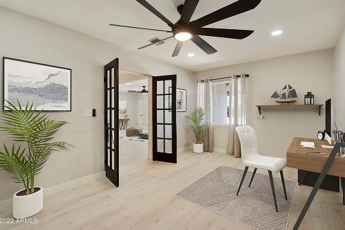 7008 11th Way, Phoenix AZ  85020-5313 exterior