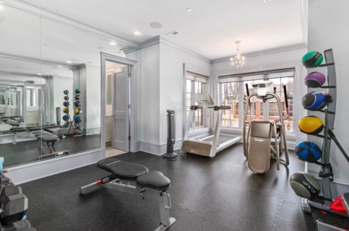 1945 Dayton St, Chicago IL 60614-5028 exterior