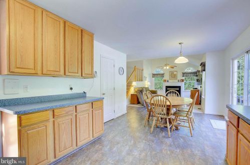 831 Alameda Dr, Huntingtown MD 20639-9510 exterior