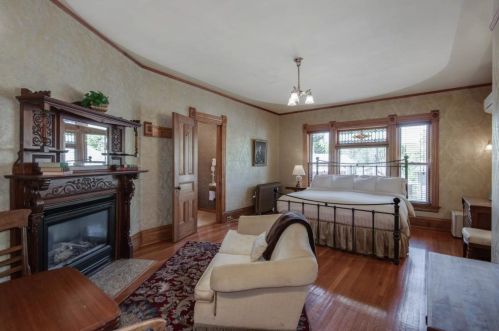 626 4th St, Stillwater MN 55082-4827 exterior