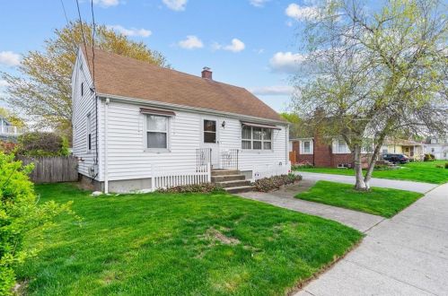 153 Enfield Ave, Providence, RI 02908-1205