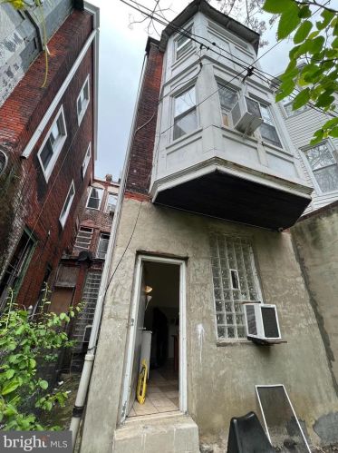 4118 Girard Ave, Philadelphia PA 19125-3305 exterior