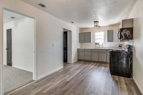 504 Monterey St, Denison TX 75021-6464 exterior