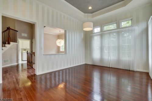 47 Baxter Ln, Town Center NJ  07052-1430 exterior