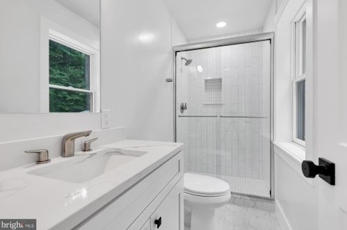 6705 Buttermere Ln, Bethesda MD  20817-1528 exterior