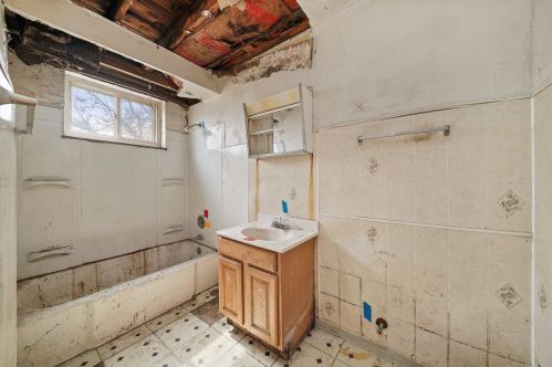 13831 Halsted St, Chicago IL 60827-1657 exterior