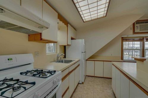 29 Embargo Pl, Babylon NY  11703-5114 exterior