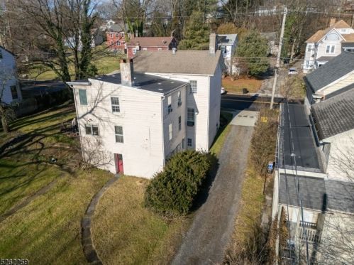 35 Main St, Clinton NJ 08809-1250 exterior