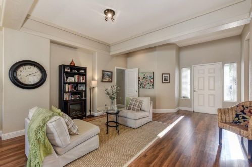 700 Diamond Glen Cir, Folsom CA 95630-3157 exterior