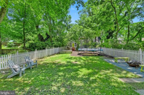 1847 47 Pl, Washington DC 20007-1910 exterior