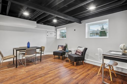 4647 Lawler Ave, Chicago IL  60638-2009 exterior