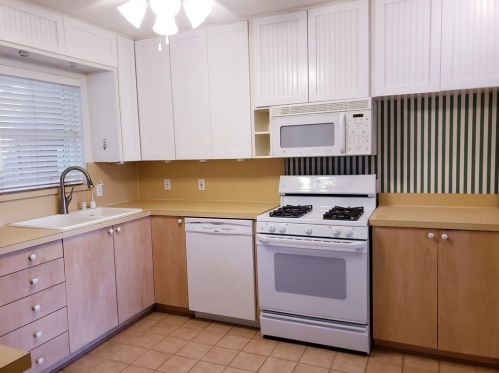 585 Classen Dr, Dallas TX  75218-1727 exterior