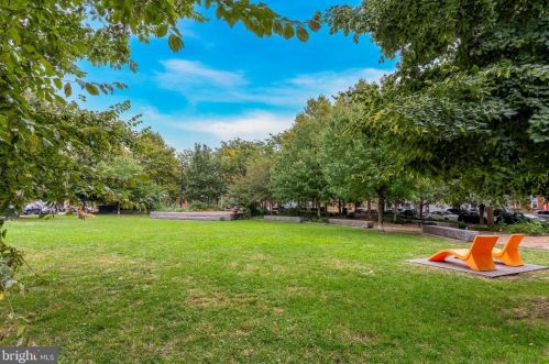 1131 Catharine St, Philadelphia PA 19143-2615 exterior