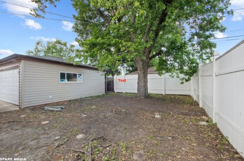 11650 Sacramento Dr, Chicago IL 60803-5889 exterior