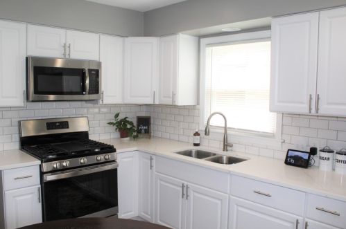 3933 54th St, Milwaukee WI  53216-2207 exterior