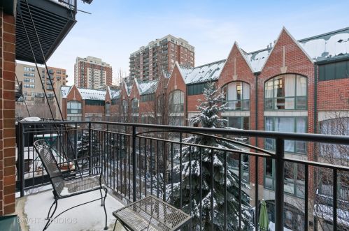 1440 Wabash Ave, Chicago IL 60605-2897 exterior