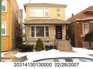 8433 Paulina St, Chicago, IL 60620-4745