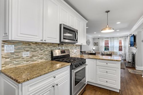 6853 Kildare Ave, Chicago IL 60803-2108 exterior