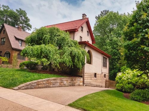 149 Inglewood Dr, Pittsburgh, PA 15228-1505